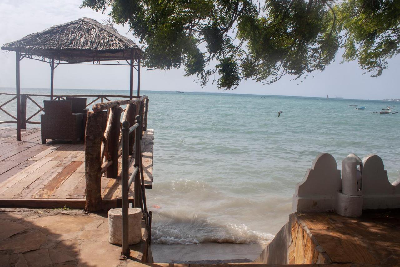 Sea View Beach Hotel Zanzibar Exterior photo